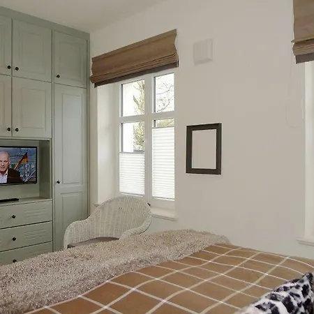 Apartament Villa-De-Meere-4 *
